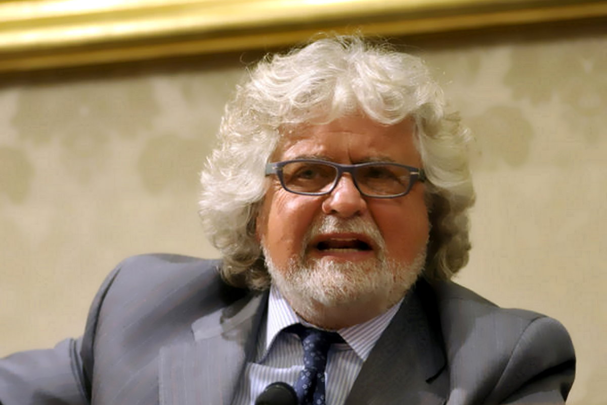 Summit M5s ? Ma il vero Movimento è definitivamente morto... una prece e si dispensa da visite e fiori.