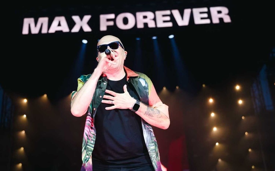 Max Pezzali da record: San Siro canta ancora, il re della nostalgia chiude in trionfo il tour dell'anno